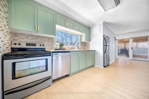 300 Metro Road N Georgina ON L4P 3C8