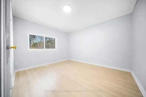 300 Metro Road N Georgina ON L4P 3C8