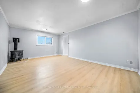 300 Metro Road N Georgina ON L4P 3C8