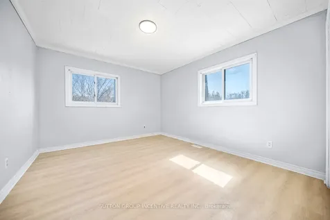 300 Metro Road N Georgina ON L4P 3C8