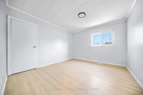 300 Metro Road N Georgina ON L4P 3C8