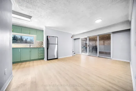 300 Metro Road N Georgina ON L4P 3C8