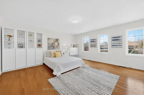 359 Worthington Avenue Richmond Hill ON L4E 4S3