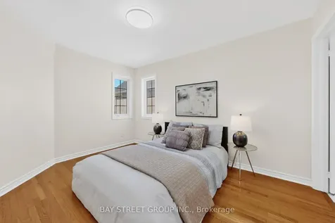 359 Worthington Avenue Richmond Hill ON L4E 4S3