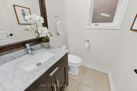 359 Worthington Avenue Richmond Hill ON L4E 4S3