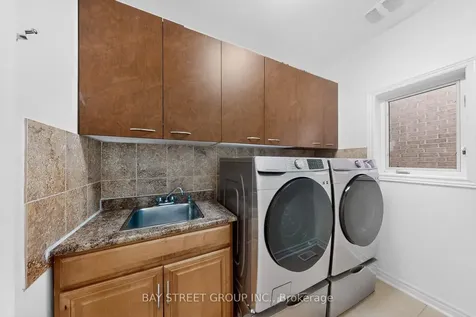 359 Worthington Avenue Richmond Hill ON L4E 4S3