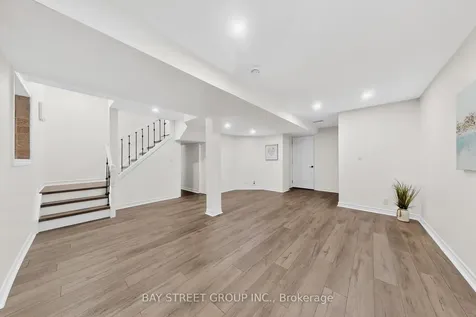 359 Worthington Avenue Richmond Hill ON L4E 4S3
