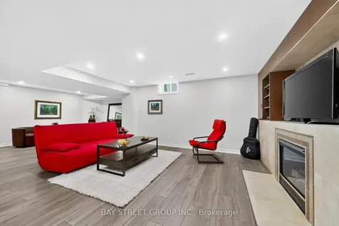 359 Worthington Avenue Richmond Hill ON L4E 4S3