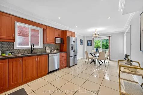 100 Bernard Avenue Richmond Hill ON L4C 9Z5