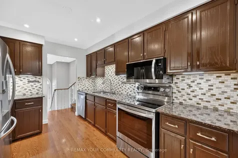 81 Crown Crescent Bradford West Gwillimbury ON L3Z 2M2