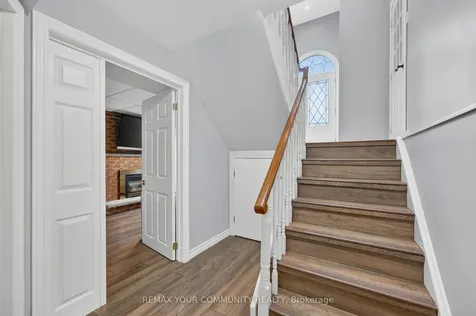 81 Crown Crescent Bradford West Gwillimbury ON L3Z 2M2