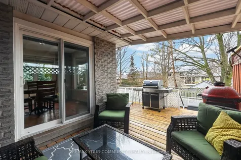 81 Crown Crescent Bradford West Gwillimbury ON L3Z 2M2