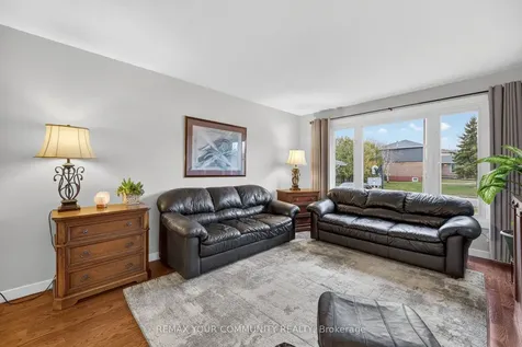 81 Crown Crescent Bradford West Gwillimbury ON L3Z 2M2