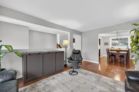 81 Crown Crescent Bradford West Gwillimbury ON L3Z 2M2