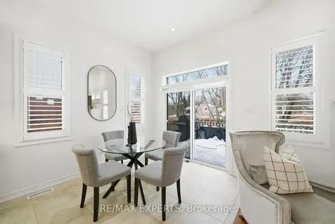 11 Collier Crescent Essa ON L3W 0M7