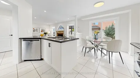 186 Tierra Avenue Vaughan ON L6A 3H7