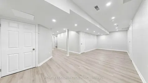 186 Tierra Avenue Vaughan ON L6A 3H7