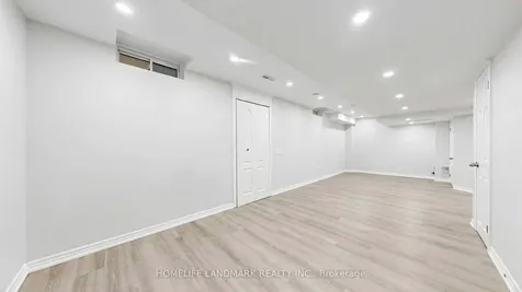 186 Tierra Avenue Vaughan ON L6A 3H7