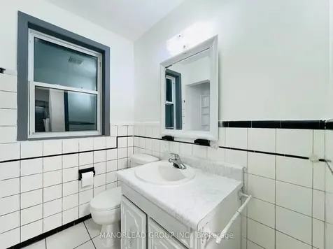 90 Rockport Crescent Richmond Hill ON L4C 2L8