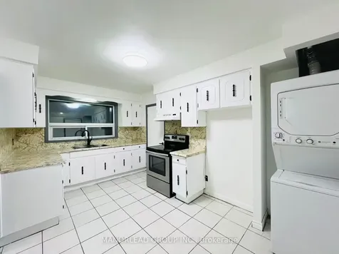 90 Rockport Crescent Richmond Hill ON L4C 2L8