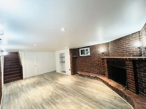 90 Rockport Crescent Richmond Hill ON L4C 2L8