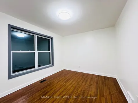 90 Rockport Crescent Richmond Hill ON L4C 2L8