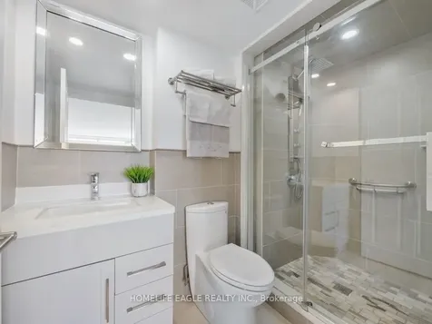 7250 Yonge Street Vaughan ON L4J 7X1