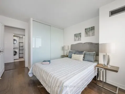 7250 Yonge Street Vaughan ON L4J 7X1