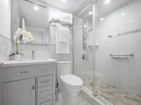 7250 Yonge Street Vaughan ON L4J 7X1