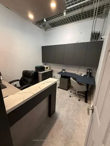 7181 Yonge N/a Markham ON L3T 0C7