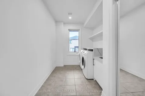 52 Allure Street Newmarket ON L3X 0L2
