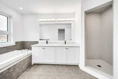52 Allure Street Newmarket ON L3X 0L2