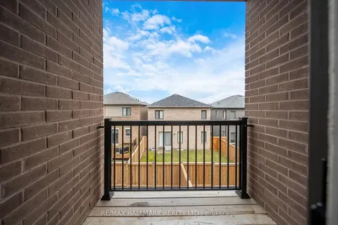 52 Allure Street Newmarket ON L3X 0L2