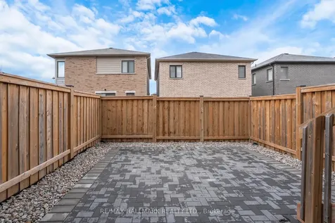 52 Allure Street Newmarket ON L3X 0L2