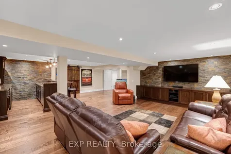 1063 Secretariate Road Newmarket ON L3X 1M3