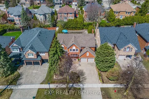 1063 Secretariate Road Newmarket ON L3X 1M3