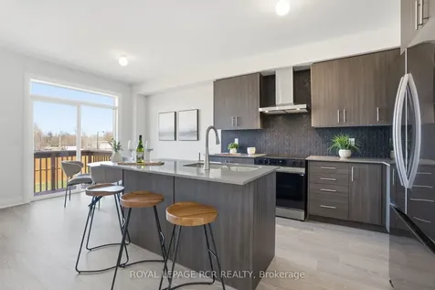 1350 Davis Loop Innisfil ON L0L 1W0