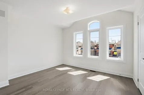1350 Davis Loop Innisfil ON L0L 1W0