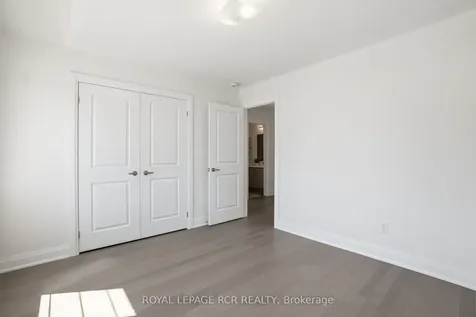 1350 Davis Loop Innisfil ON L0L 1W0