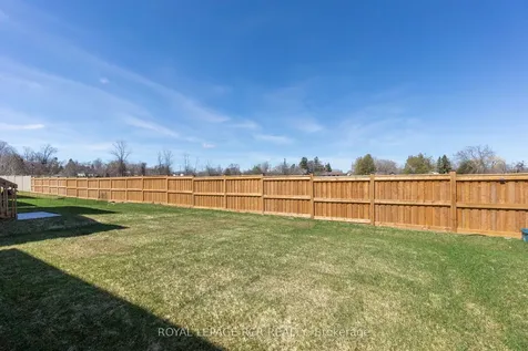 1350 Davis Loop Innisfil ON L0L 1W0