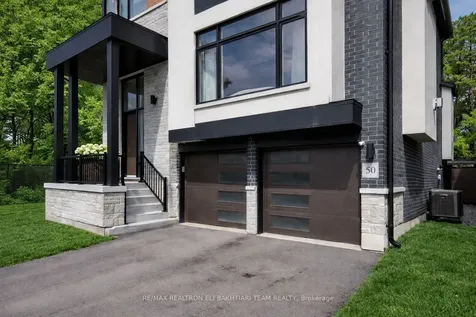 50 Royal Hill Court Aurora ON L4G 3Z7