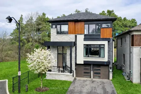 50 Royal Hill Court Aurora ON L4G 3Z7