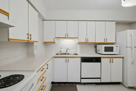 250 Davis Drive Newmarket ON L3Y 7T7