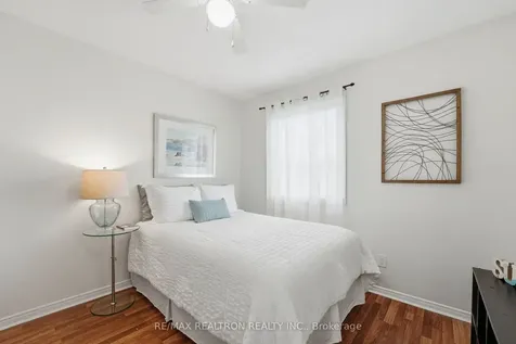 184 Silas Boulevard Georgina ON L4P 2K3