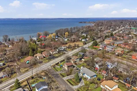 184 Silas Boulevard Georgina ON L4P 2K3