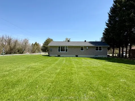 24 Drummond Street Adjala-tosorontio ON L0G 1L0