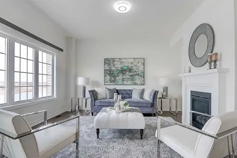 112 Connell Drive Georgina ON L4P 0K3