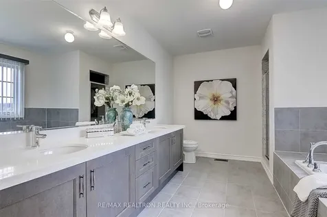 112 Connell Drive Georgina ON L4P 0K3