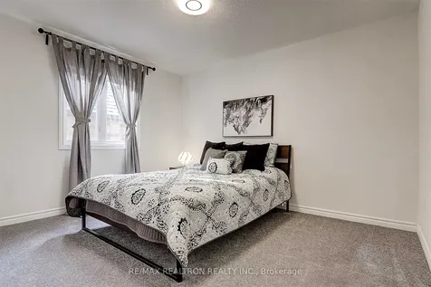 112 Connell Drive Georgina ON L4P 0K3