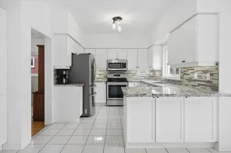 161 Shaftsbury Avenue Richmond Hill ON L4C 0G2